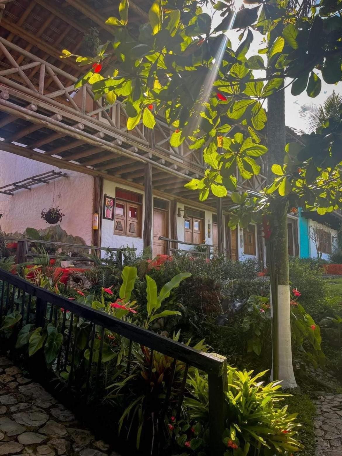 Finca Hotel Palmas Frente A Panaca Quimbaya Exterior foto