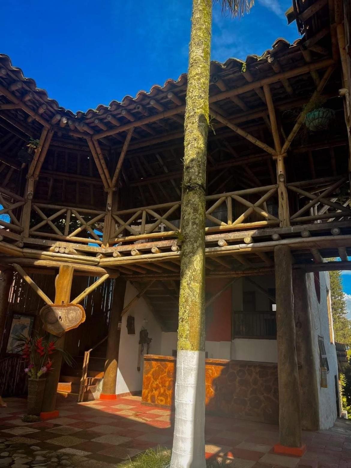 Finca Hotel Palmas Frente A Panaca Quimbaya Exterior foto